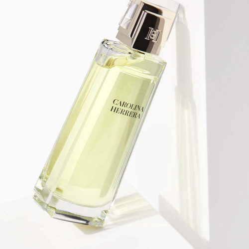 Carolina Herrera de CAROLINA HERRERA EL MEJOR PERFUME PERFUMES Y MARCAS PERFUMES ORIGINALES MUJER