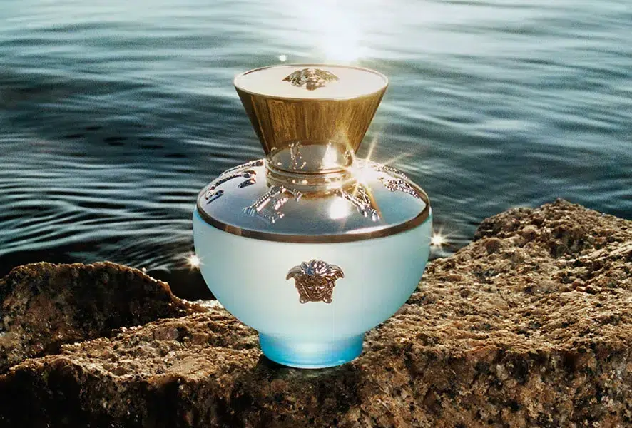 DYLAN TURQUOISE VERSACE PARA MUJER EN EL MEJOR PERFUME Y PERFUMES Y MARCA